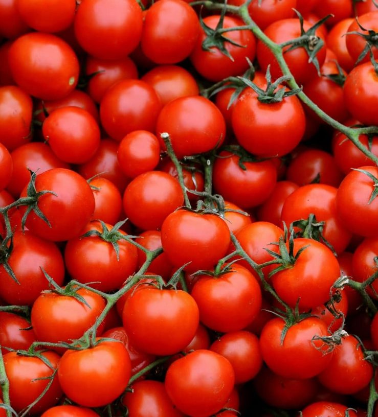 A pile of cherry tomatoes